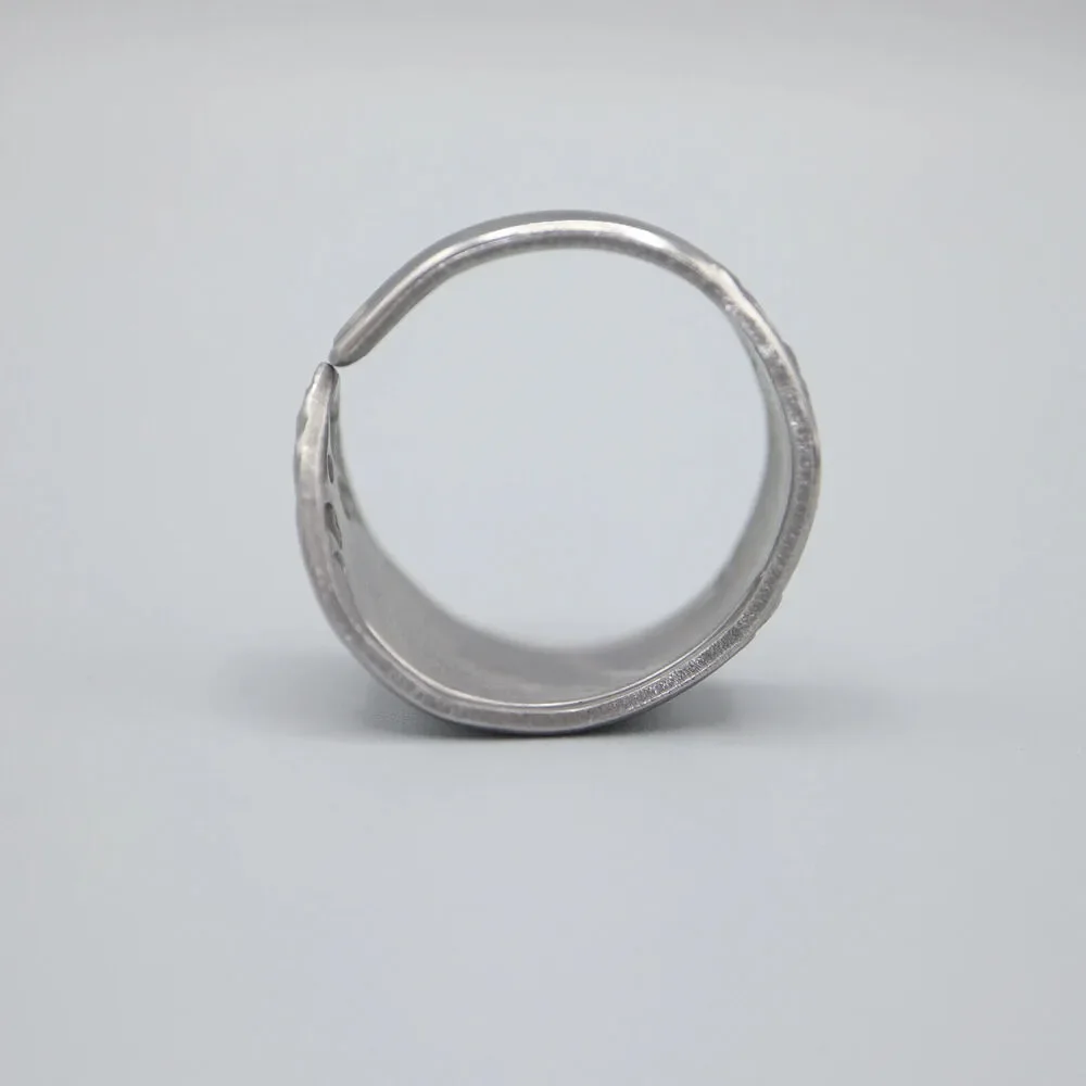 Clean Element Size 11 Spoon Ring Stainless Steel Polished Vintage Water Waves
